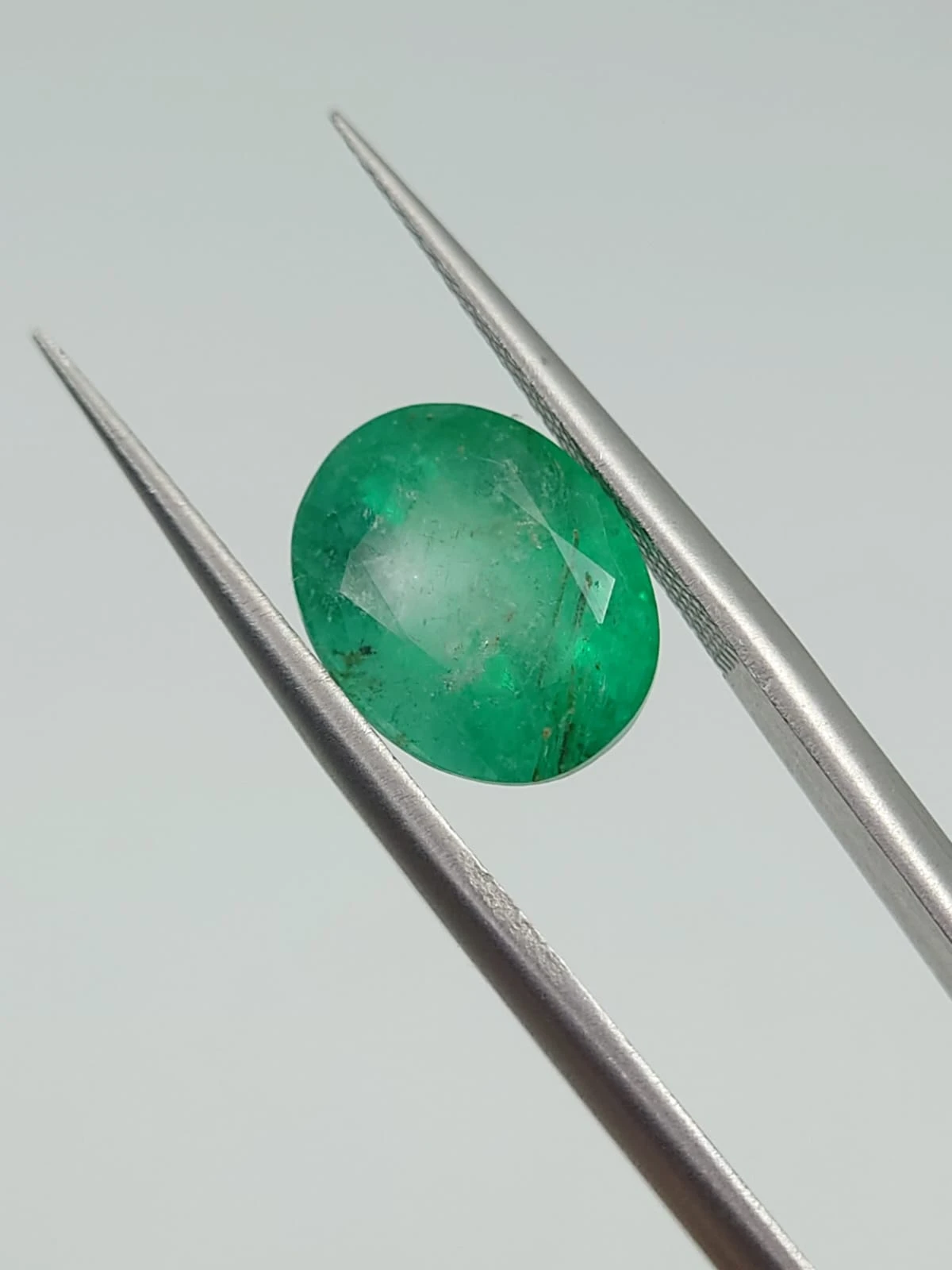 3.72ct Natural Emerald Oval Cut From Panjshir Afghanistan — view 4